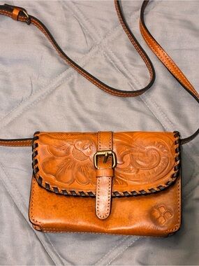 Women's Tooled Leather Crossbody Bag - Brown